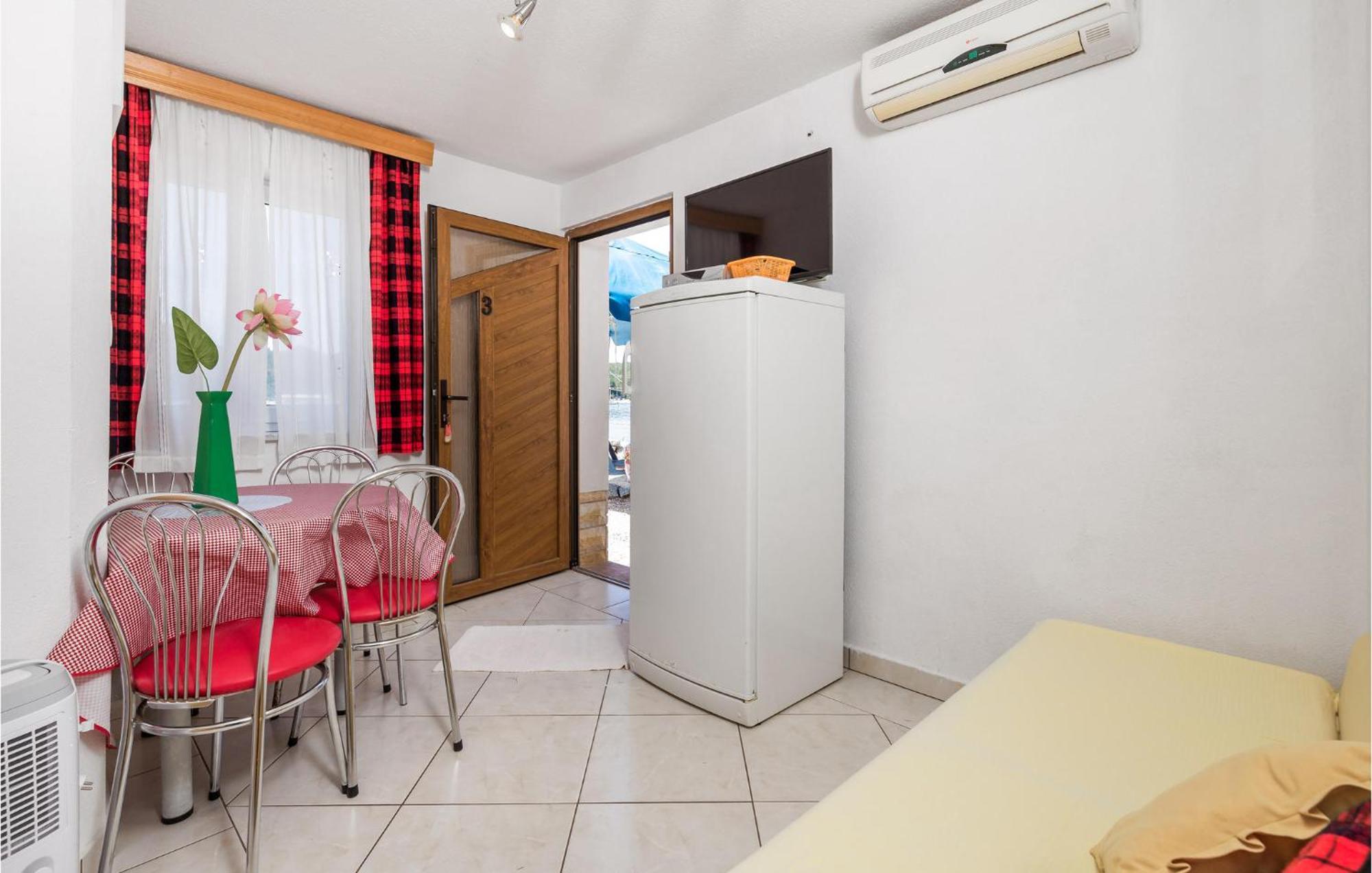 Beach Front Apartment In Punta Kriza With Kitchen Exterior photo